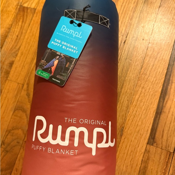 Rumpl Puffy Blanket in Red and Blue ombré